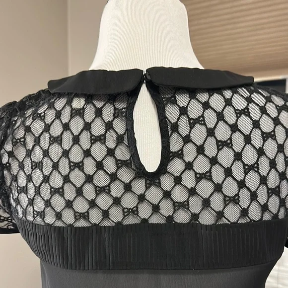 Elegant Black Lace Top - Picture 4 of 5